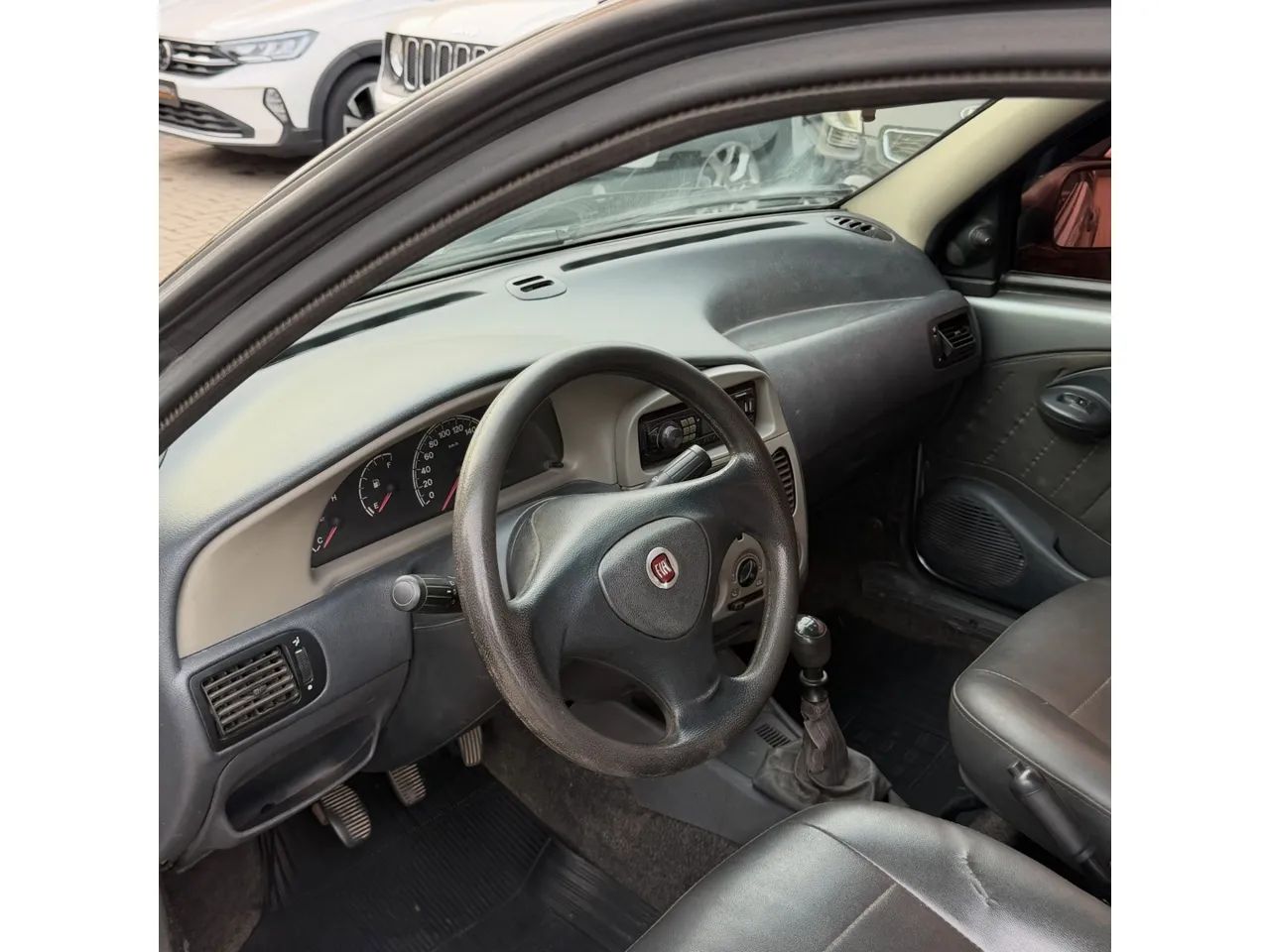 Fiat Strada 1.4 MPI Fire Flex 8V CE 2012 - Foto 2