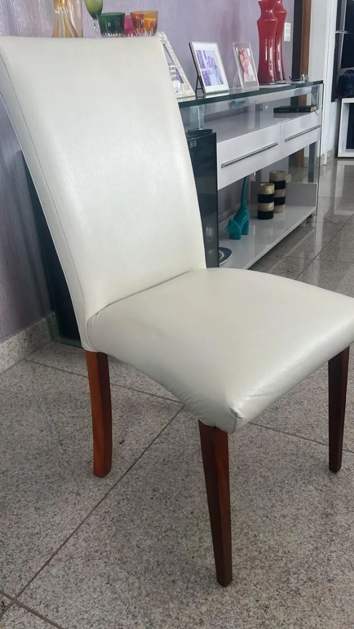 8 Cadeiras cor Off White de courino - Foto 2