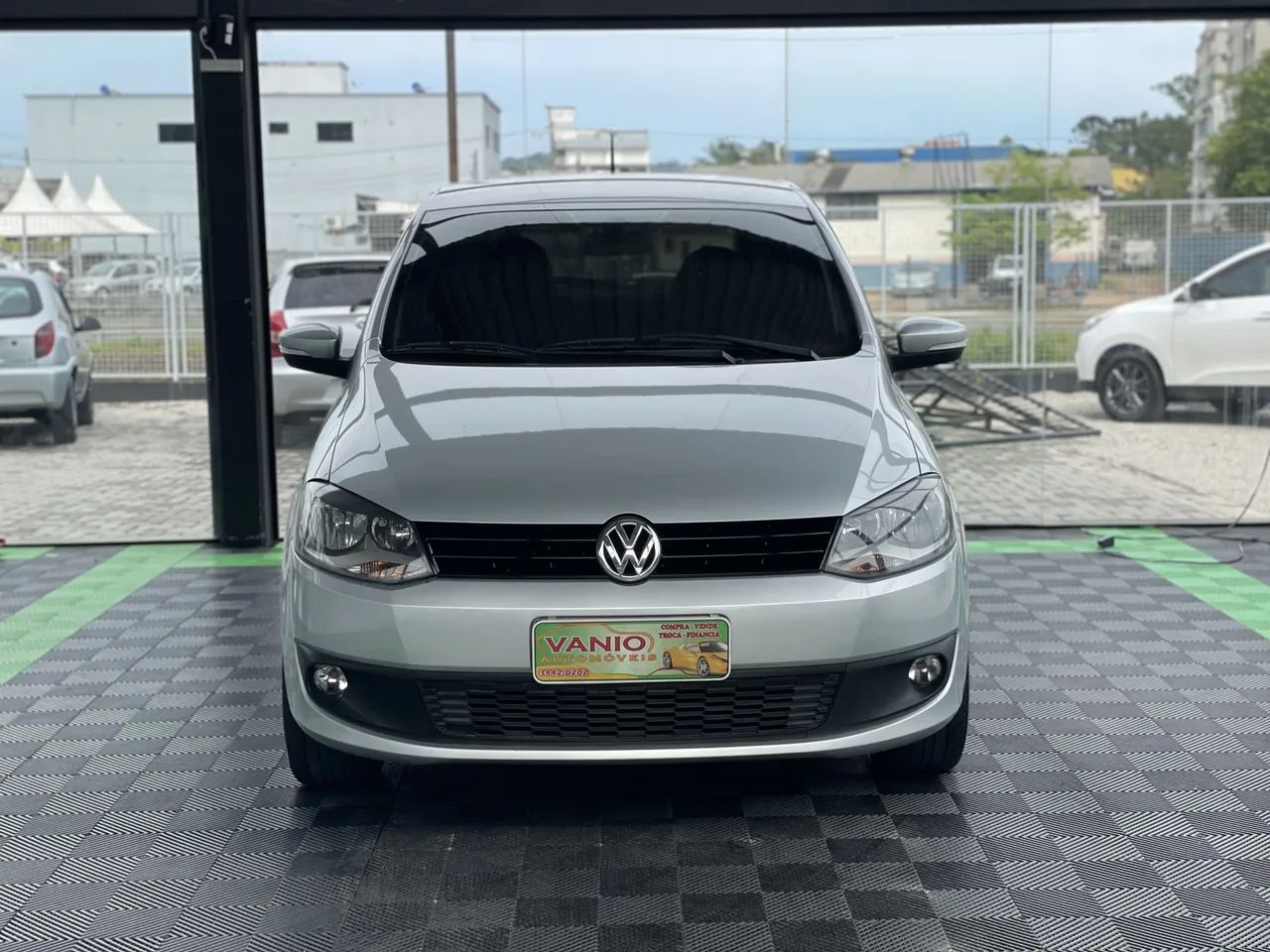 Volkswagen Fox Plus 1.6mi/ 1.6mi Total Flex 8V 4P 2012 - Foto 2