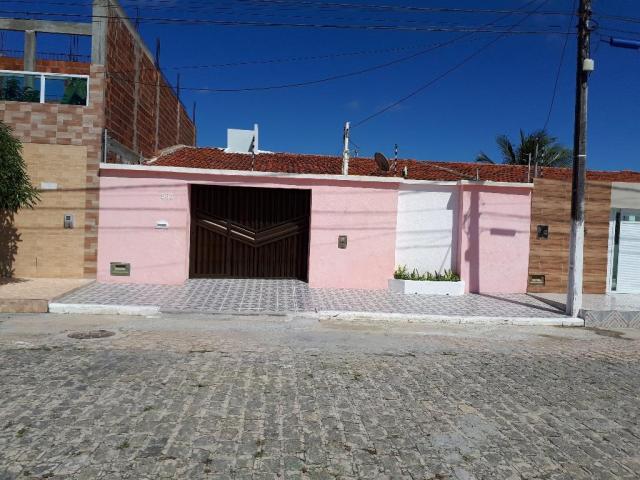 Otima casa no Brisa Mar com piscina - sombra