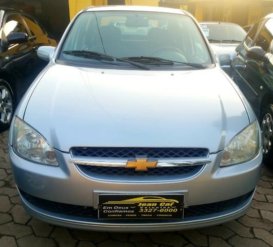 Corsa Sedan Classic 1.0 LS, completo. Excelente para Uber. Muito novo. Confira!