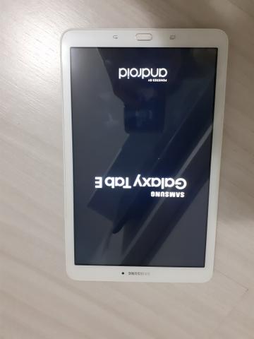 Tablet Galaxy Tab E praticamente zerado - Foto 2