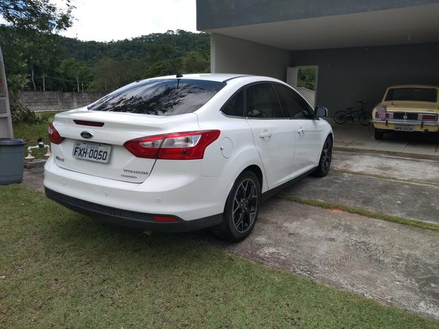 Focus Titanium-estaciona sozinho -teto -3 mil abaixo - Foto 4
