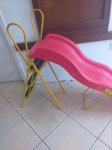 Escorregador infantil só tem um quebradinho,ferro foi feito por artesão - Foto 4