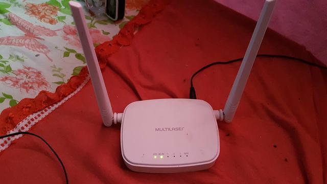 Vendo roteador e repetidor de sinal Multilaser - Foto 3
