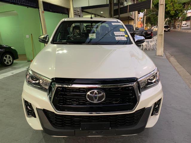 Toyota Hilux SRX 2.8 Branco Perola 2020 0KM - Foto 2