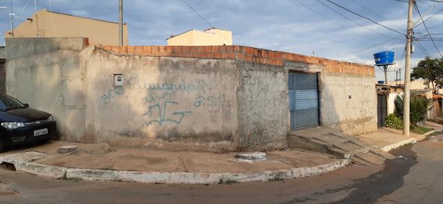 Casa de Esquina Qd. 306, Residencial Oeste, - Aceito Lote e Carro na Cidade