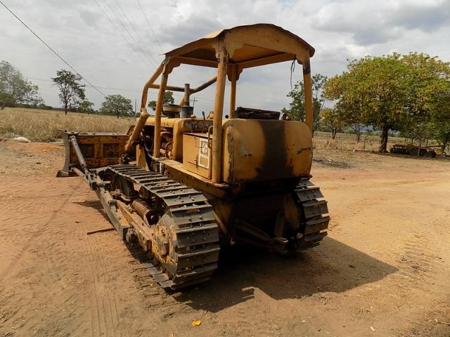 Trator esteira