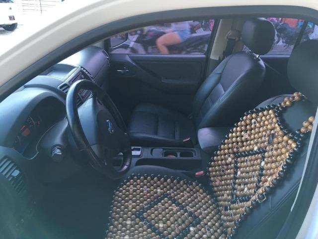 Vendo nissan serie especial platinum 2014 top - Foto 6