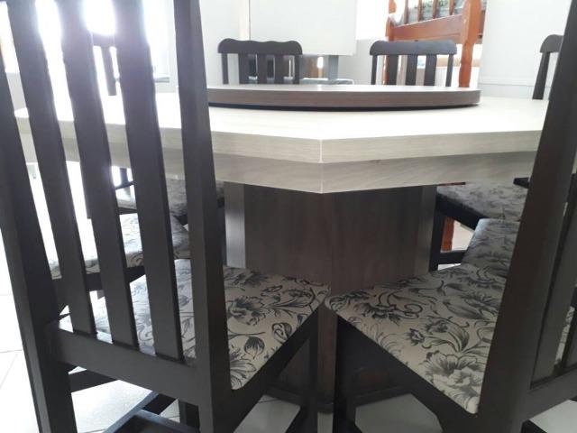 Mesa com 8 cadeiras - novo de fabrica - Foto 2