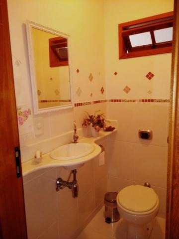 Casa Excelentes em petrópolis Bairro Nobre com 3 Quartos 1 Suite - Foto 10