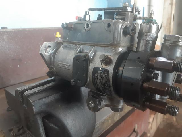 Bomba injetora trator BH 180