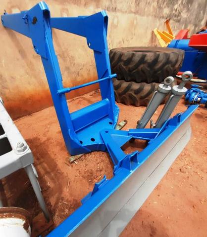 Implemento Trator Conjunto Lamina p Ford Traçados - Nova Andradina - MS