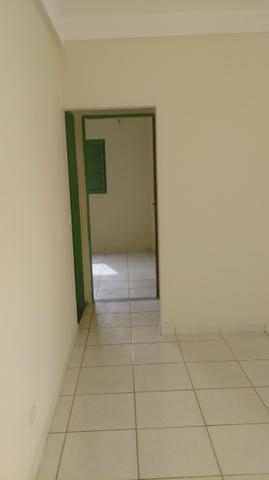 Apartamento amplo no Bairro Santos Dumont com 02 vagas garagem - Foto 8