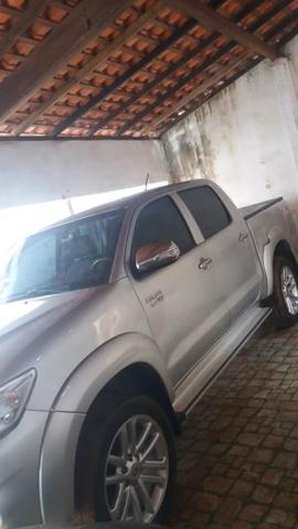 Hilux completa