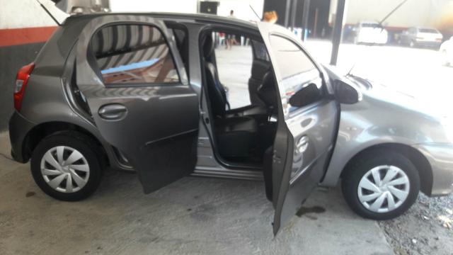 Etios Modelo 2018 - Foto 5