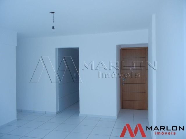 Apartamento no Renaissance, com 3/4 e 77m² - Foto 2