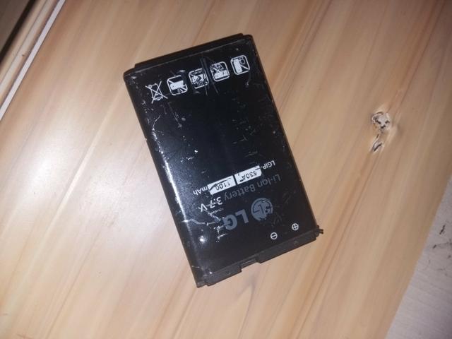 Vendo celular antigo LG - Foto 2