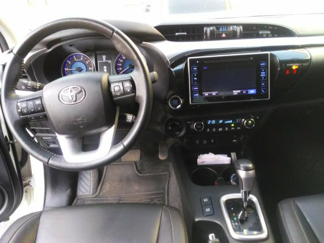 Toyota Hilux 17/17 SRX 2.8 4x4 - Foto 10