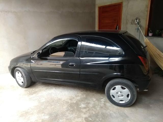 Celta duas portas troco em carro de maior valor (LEIA O ANÚNCIO) - Foto 2