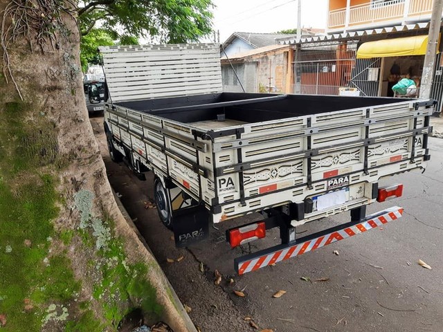 Iveco Daily 35s14 carroceria 2014 - Foto 4