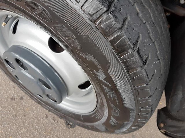 Iveco Daily 35s14 carroceria 2014 - Foto 8