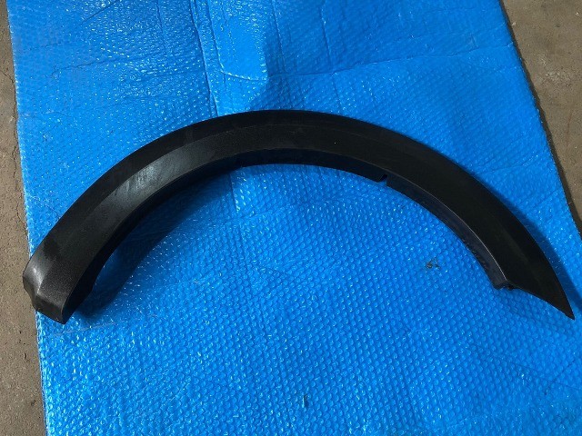 Moldura Lateral Tras Esquerda Saveiro G6 Cross