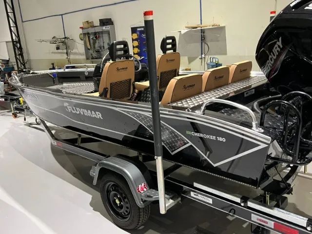Lancha Fluvimar Cherokee 180 Especial + Motor de Popa Mercury 100 ct + Carreta Rodoviária - Foto 3