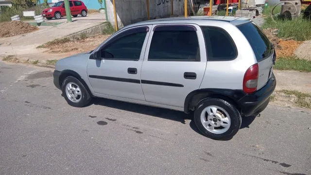 CORSA HATCH Bege 2012 - CHEVROLET - Macaé cód.1752324