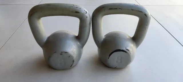 Kettlebell Emborrachado 8Kgs Crossfit Treinamento Funcional - 1 Fit