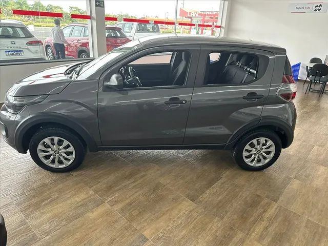 FIAT MOBI 1.0 8V EVO FLEX LIKE. MANUAL