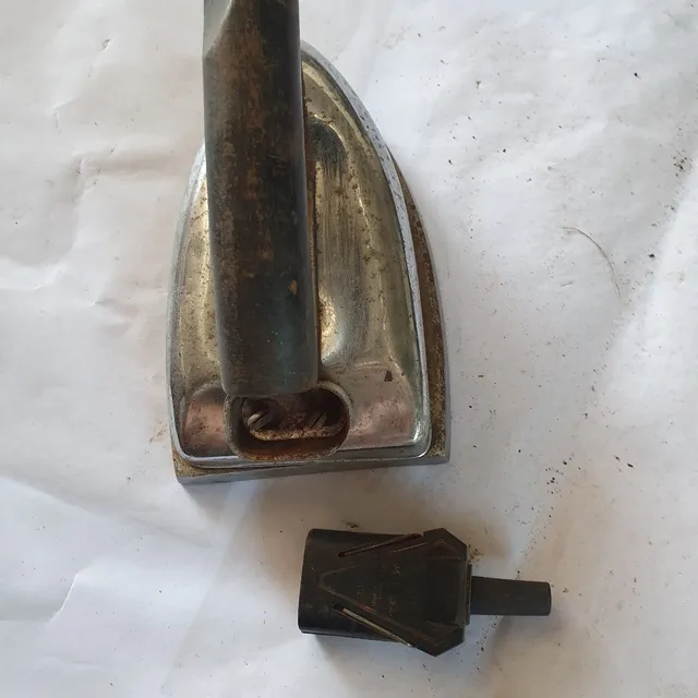 Ferro elétrico Antigo