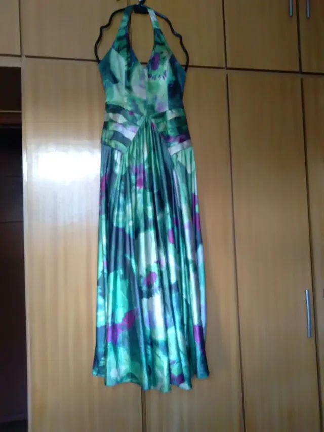 VESTIDO  COLORIDO E LONGO