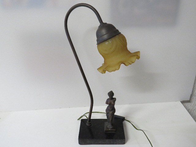Abajur estatua  antiga.