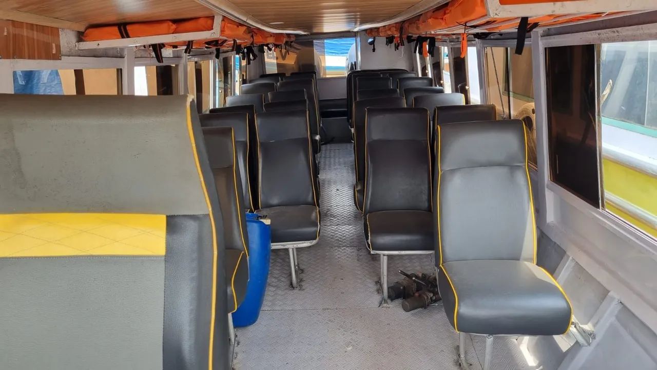 Lancha top pronta para acoplar a máquina e viajar  - Foto 5