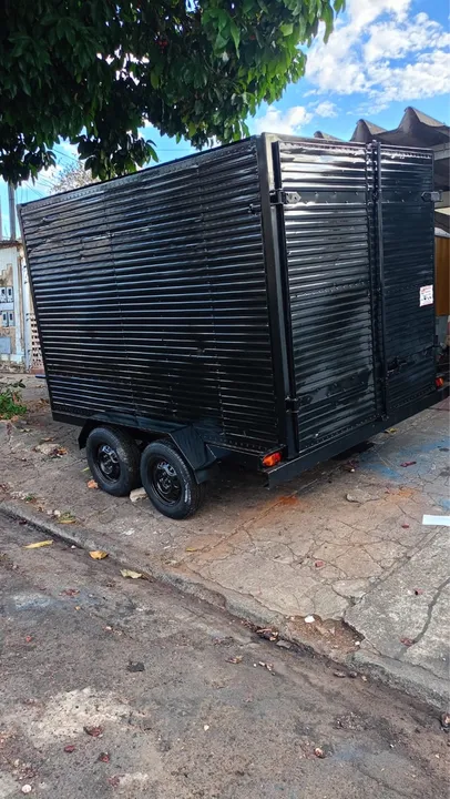 CARRETINHA BAÚ TRUCADA REFORÇADA.