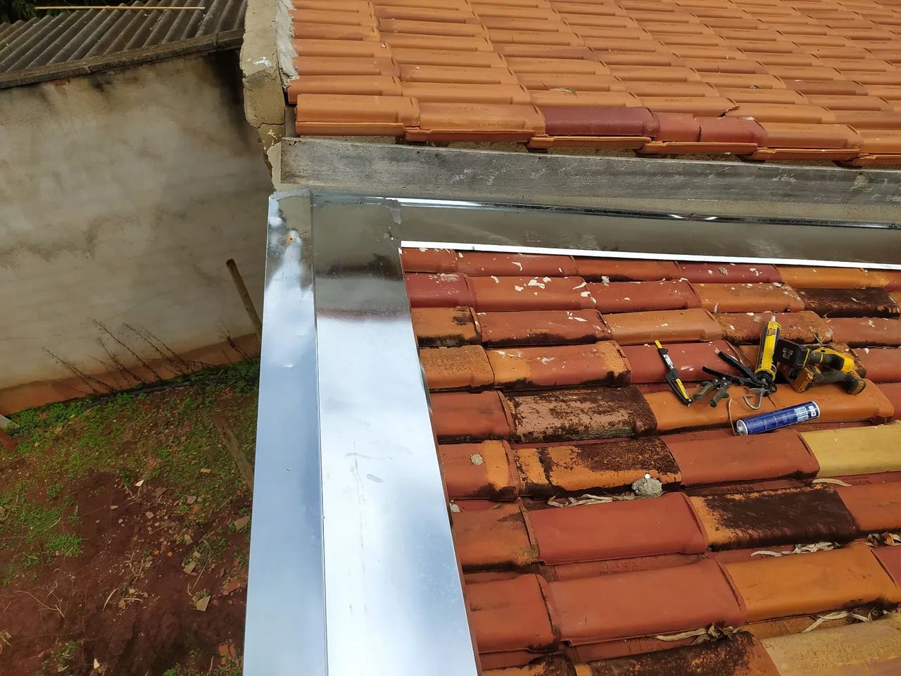 Calhas e rufos e manutenção  - Foto 3
