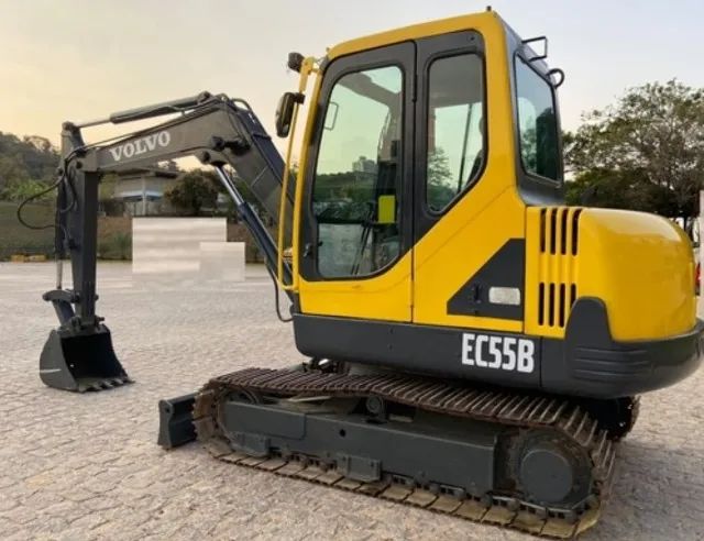  Mini Escavadeira Volvo EC55B - Foto 2