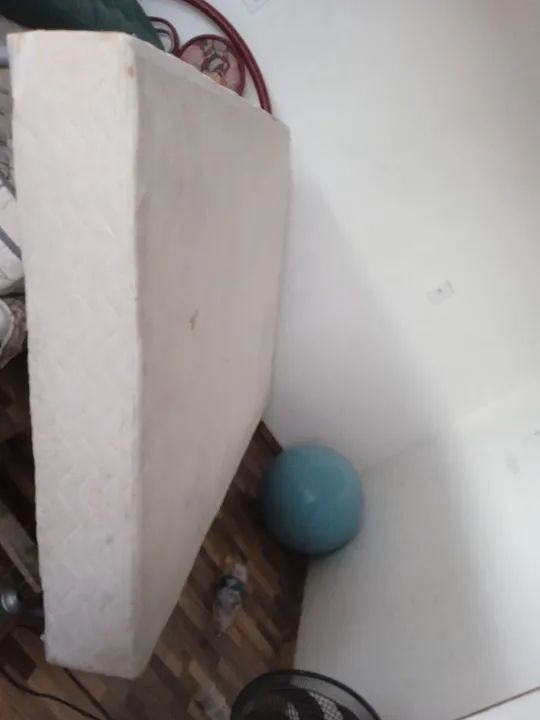 Base de cama box em madeira - Foto 2