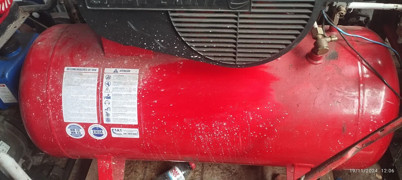 Compressor de ar seme novo