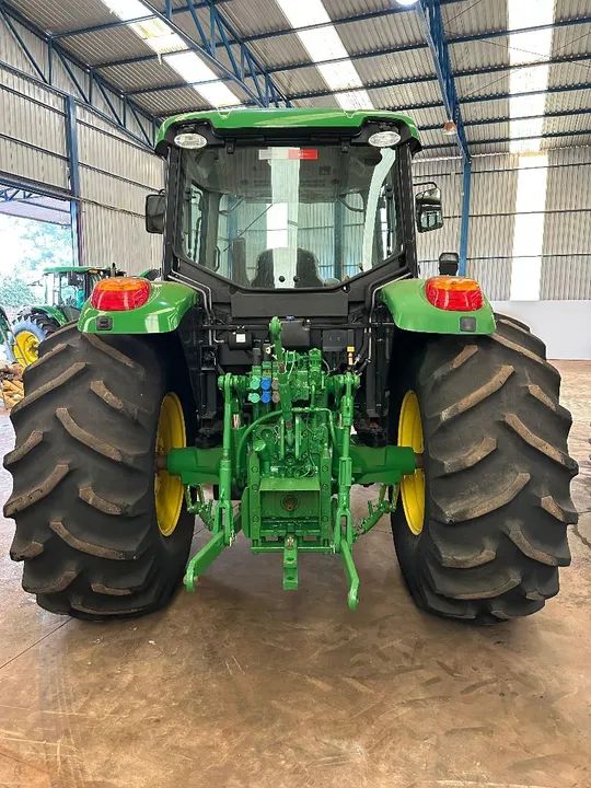 Trator John Deere 6125J Ano 2022 - Foto 4