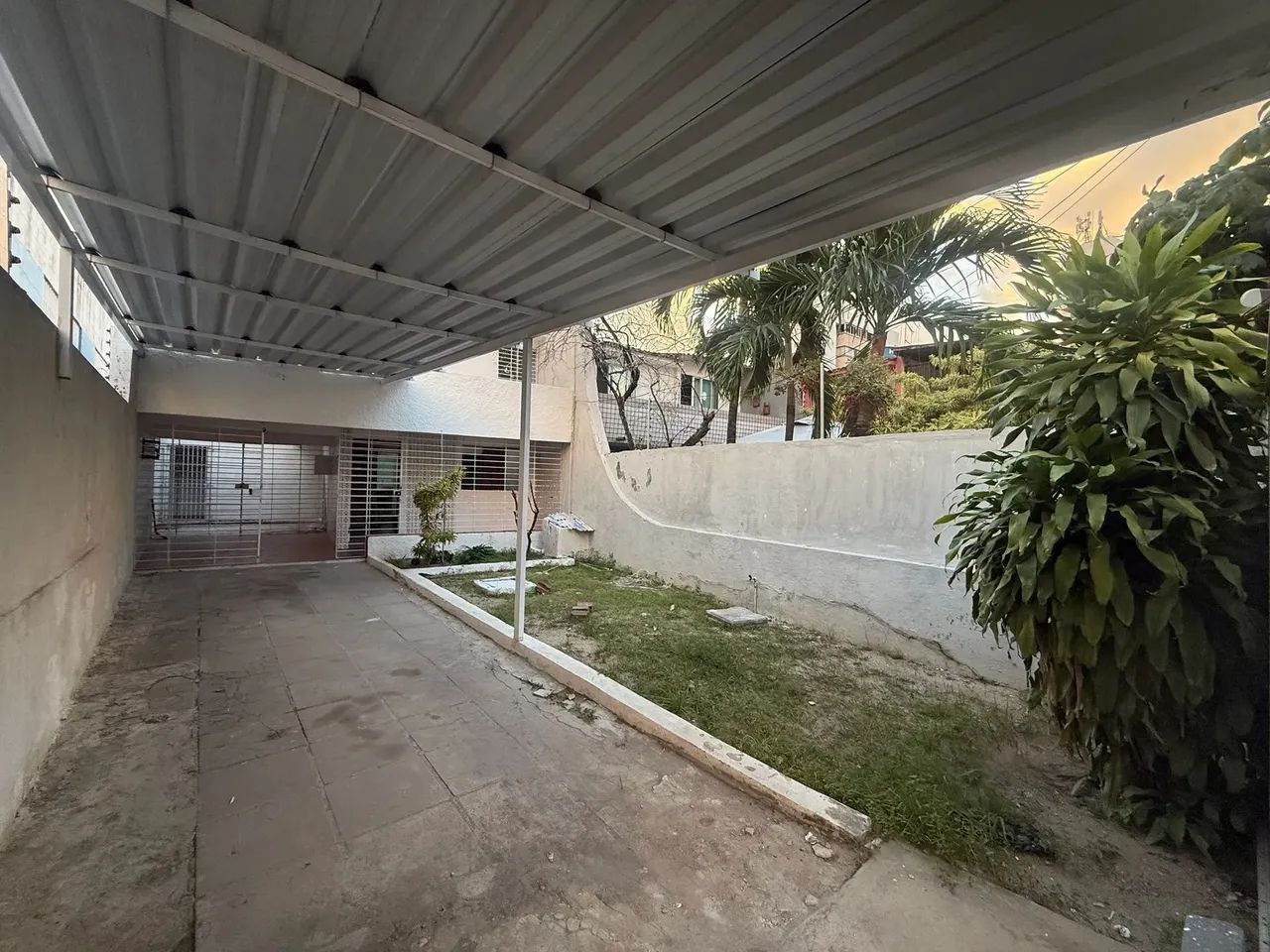 Alugo casa em Candeias - Foto 2