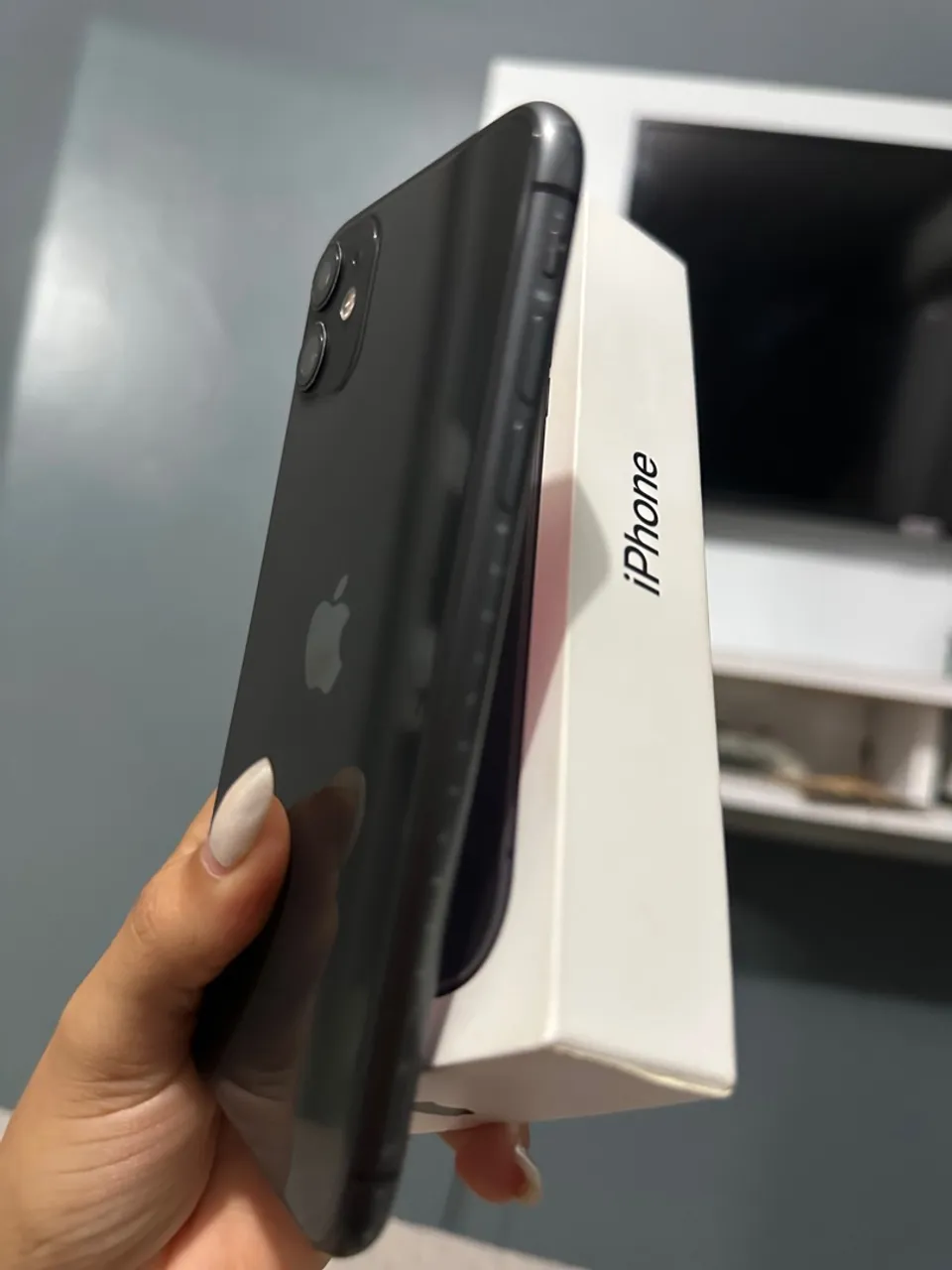 iPhone 11 black