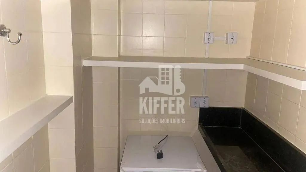 Sala Comercial no Centro de Niterói com Vaga e Andar Alto - Foto 4