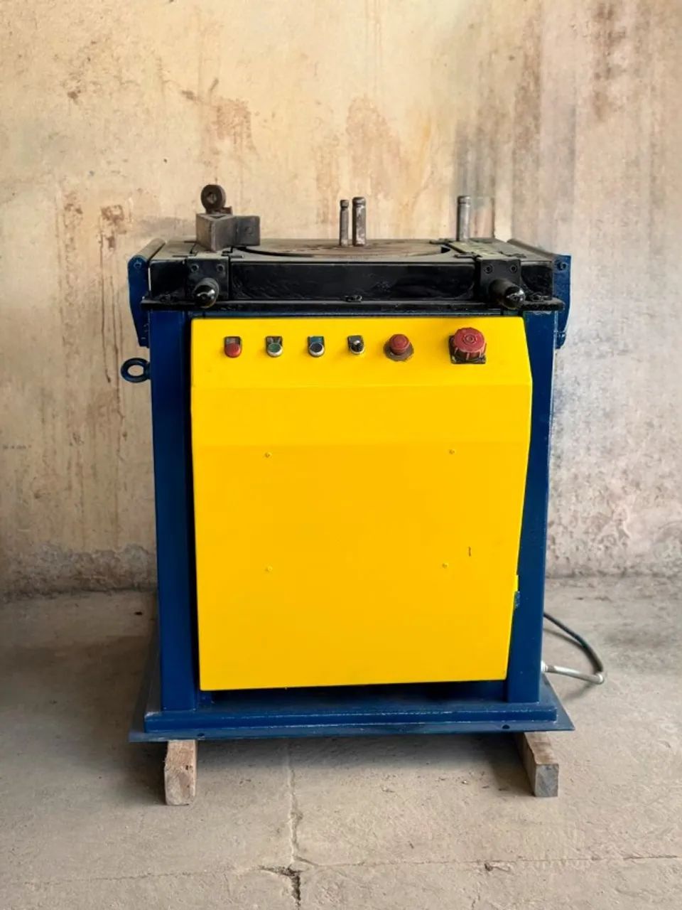 DOBRADEIRA DE BANCADA DHD 32MM - Foto 3