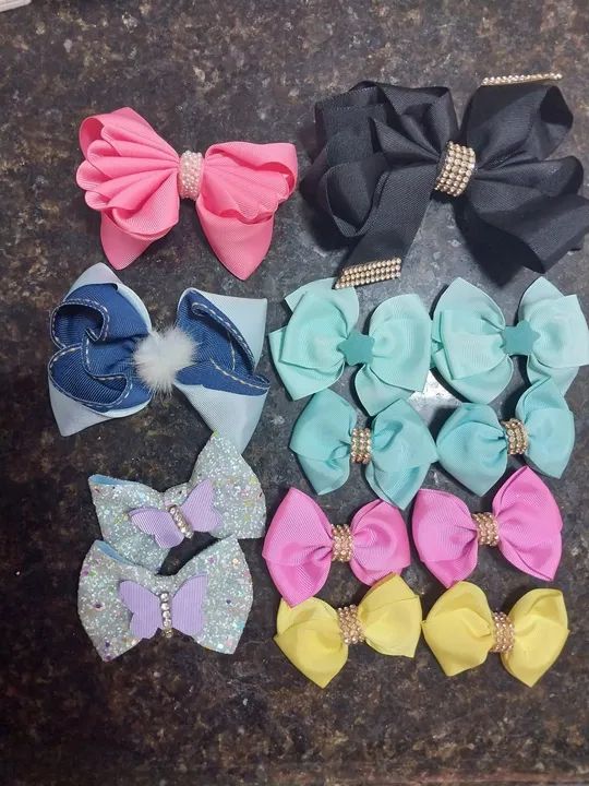 Kit com 8 laços de cabelo p/ meninas