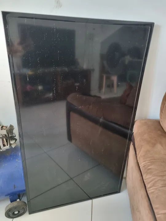 Vendo uma TV Samsung de 43 polegadas para retirada de peças  - Foto 2