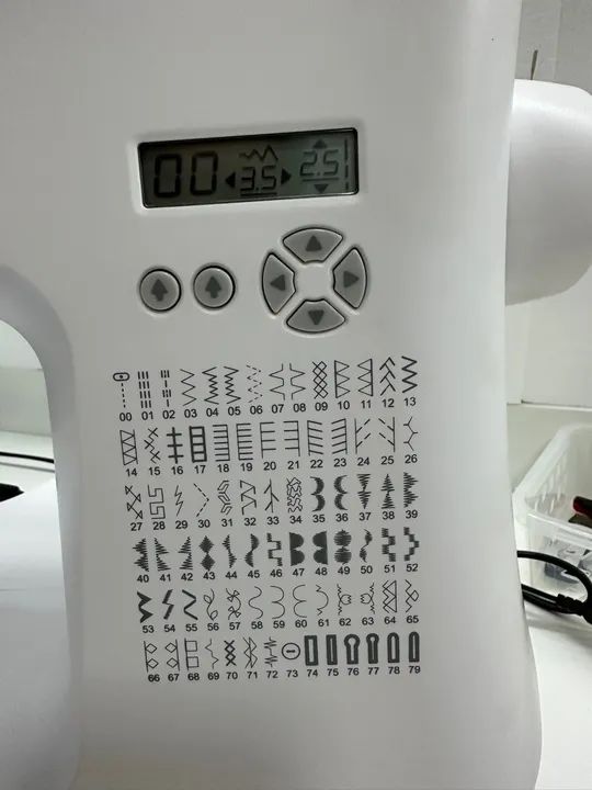 Máquina de Costura Singer C5605 - Foto 4