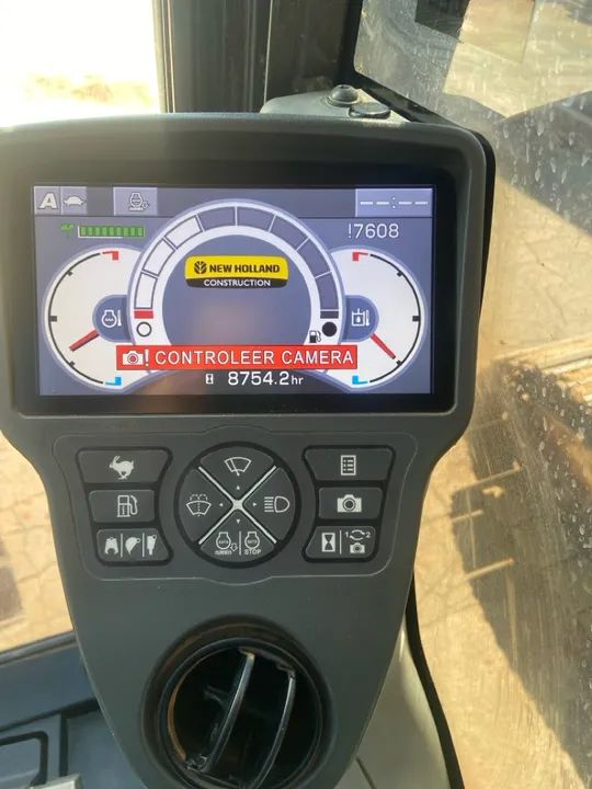 Escavadeira New Holland E215C evo - Foto 3