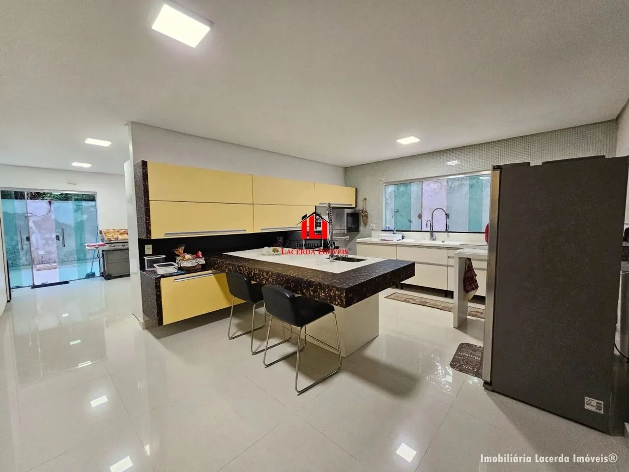 Ponta Negra Clube de Campo Casa Duplex Mobiliada com 5 dormitórios sendo 4 suítes 2 com cl - Foto 5